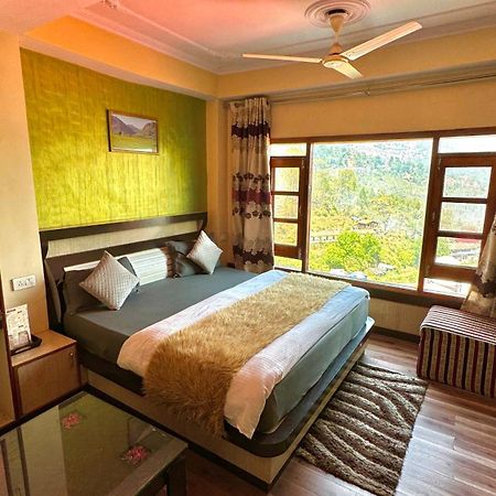 Hotel Apple Regency Shimla Bagian luar foto