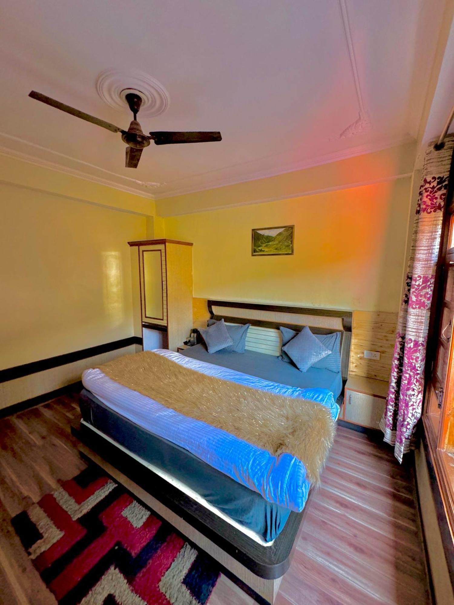 Hotel Apple Regency Shimla Bagian luar foto