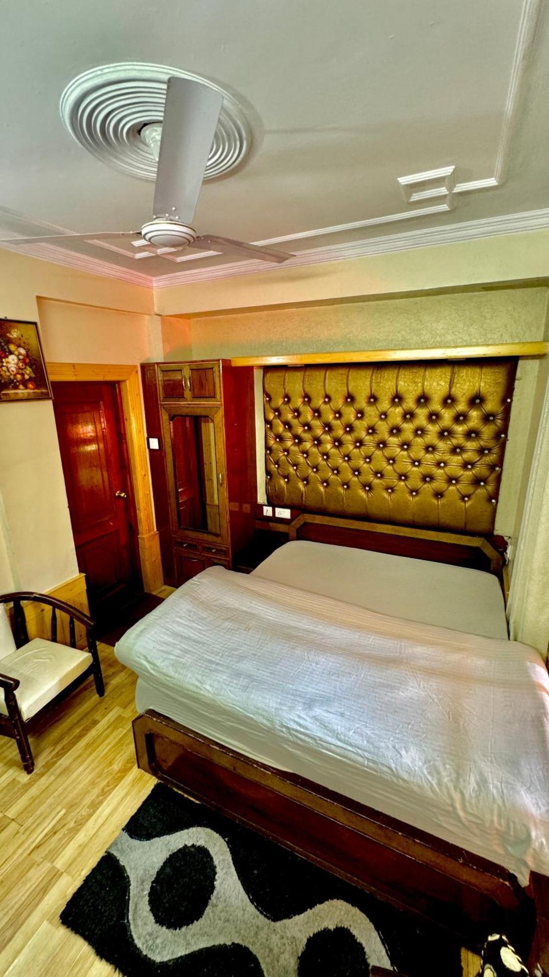 Hotel Apple Regency Shimla Bagian luar foto