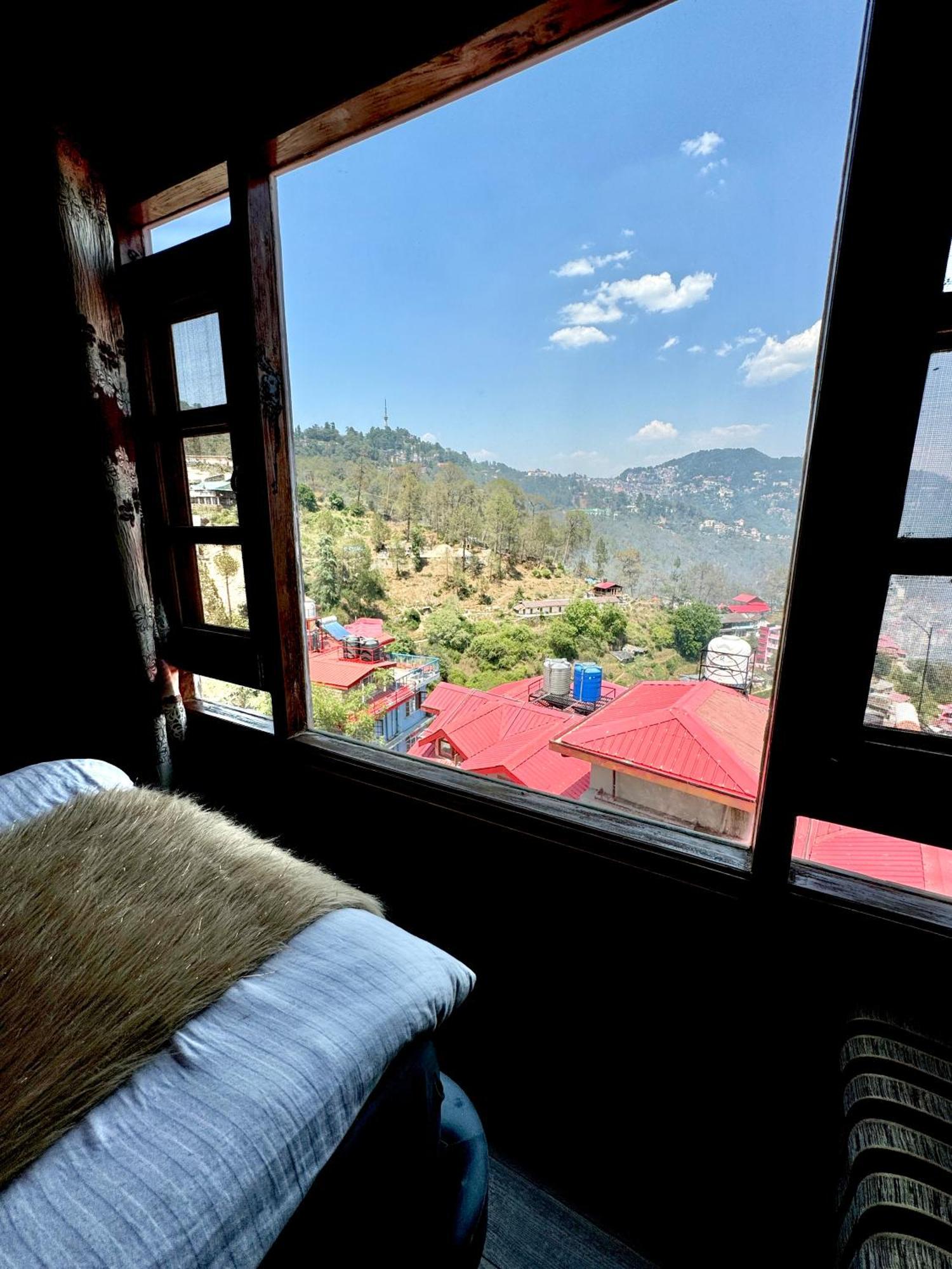 Hotel Apple Regency Shimla Bagian luar foto